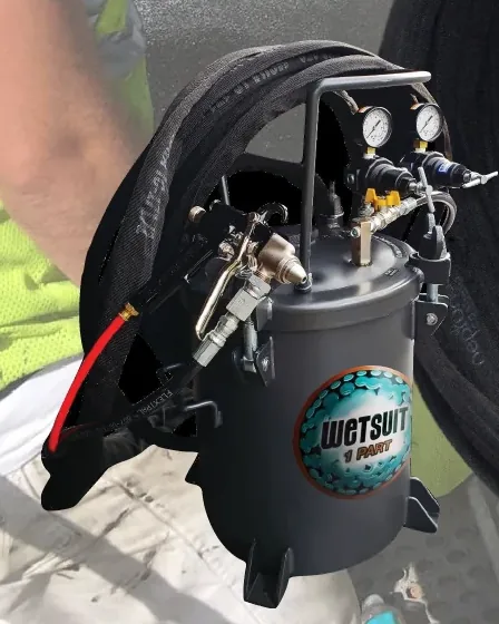 Tanque de presión WetSuit® 1-Part con pistola y manguera