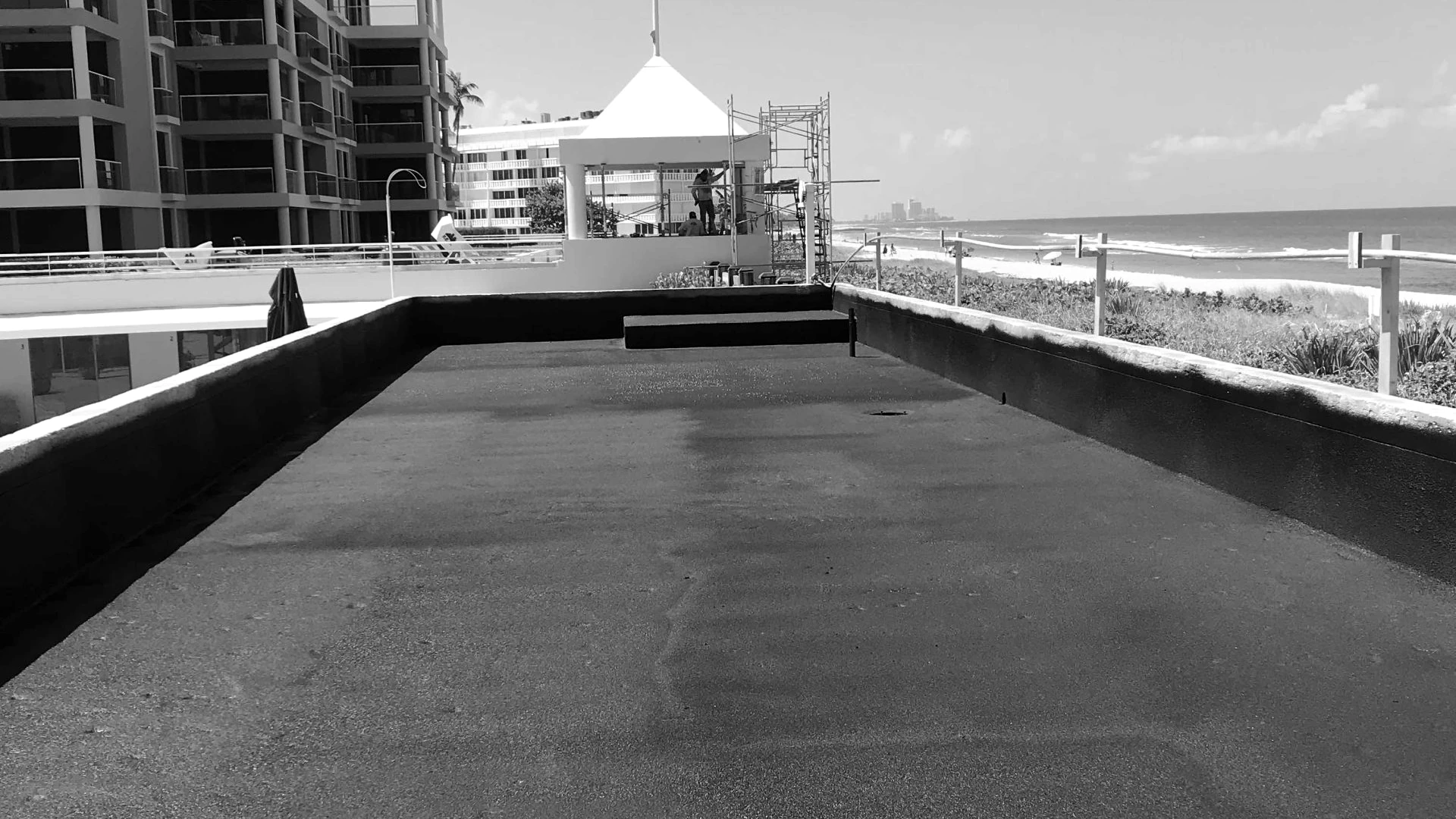 Cubierta terminada con una membrana WetSuit continua